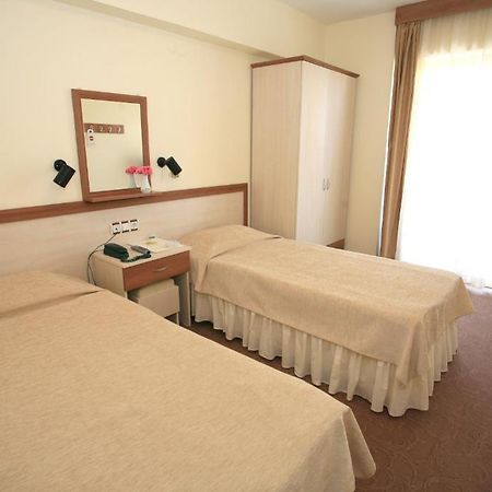 Saturn Hotel Kusadası Extérieur photo