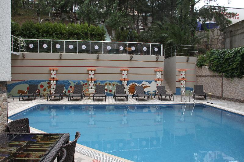 Saturn Hotel Kusadası Extérieur photo