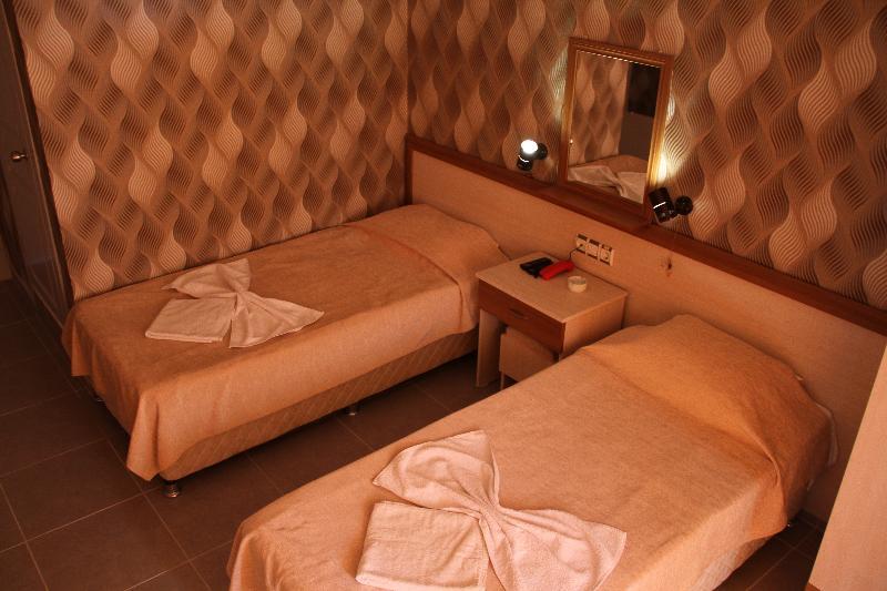 Saturn Hotel Kusadası Extérieur photo