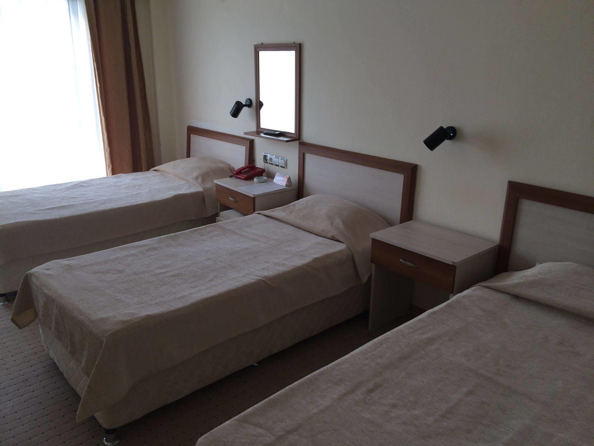Saturn Hotel Kusadası Extérieur photo