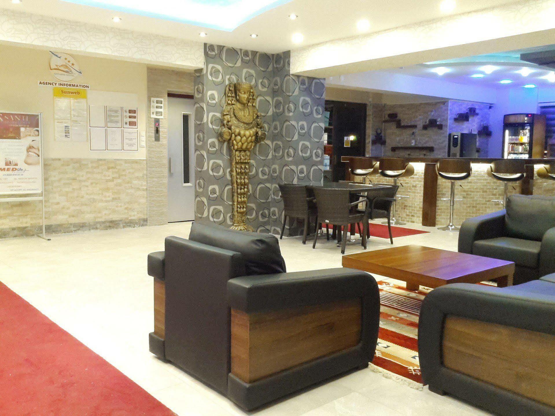 Saturn Hotel Kusadası Extérieur photo