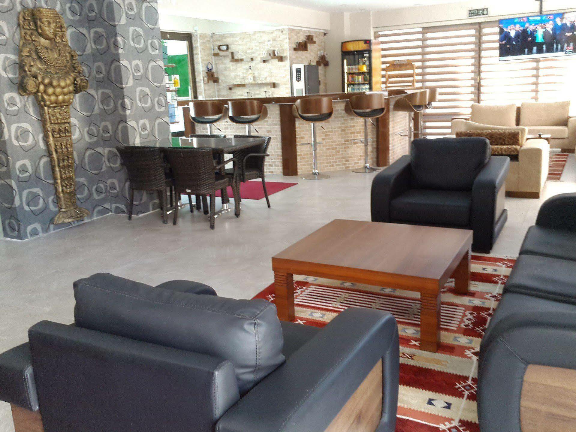 Saturn Hotel Kusadası Extérieur photo
