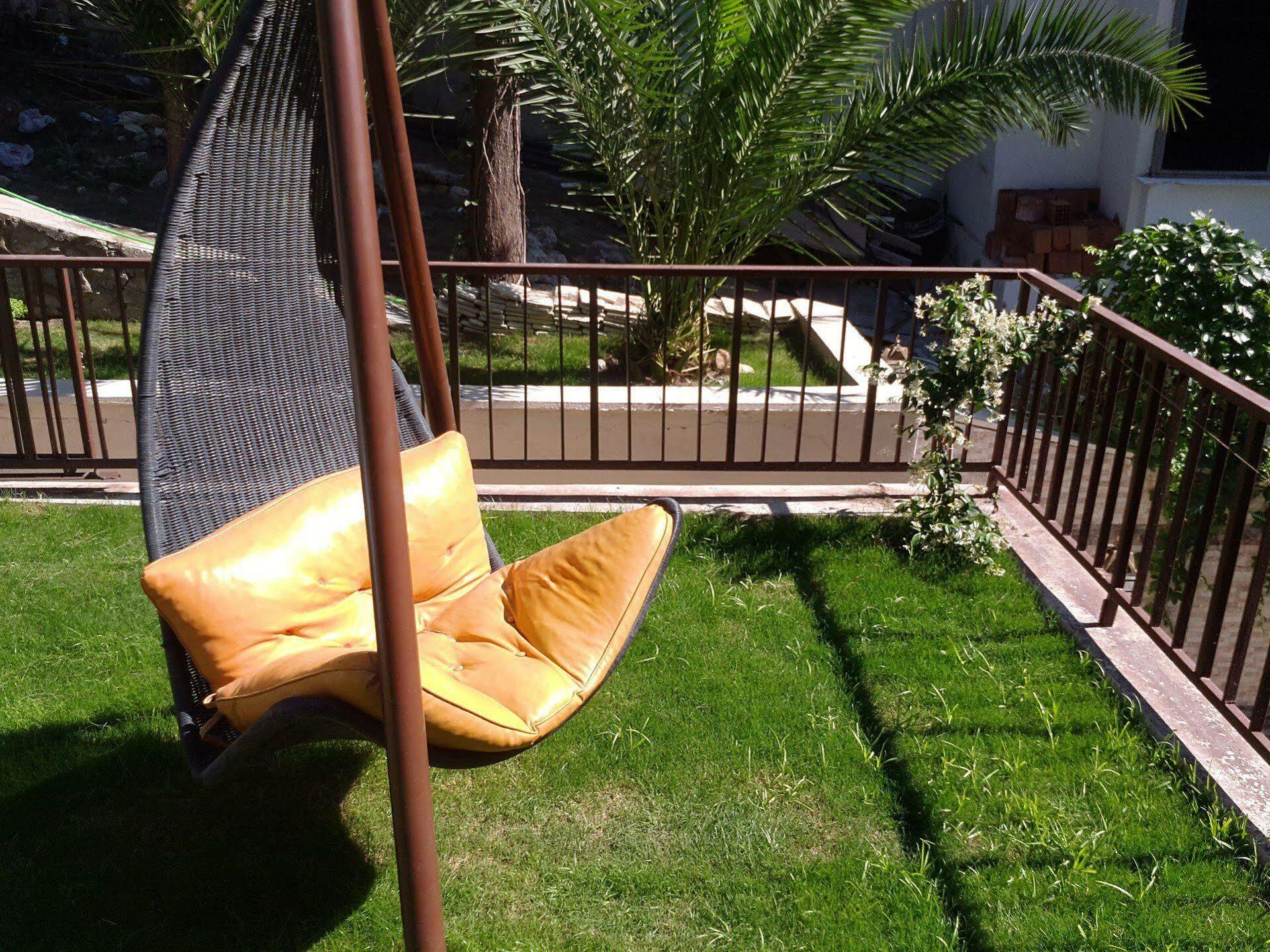 Saturn Hotel Kusadası Extérieur photo